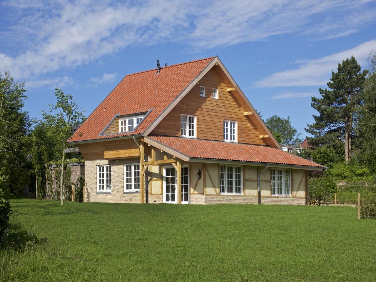 Elegant In With Balcony Apartment Slenaken